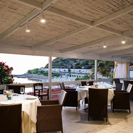 Baia Del Silenzio 4*