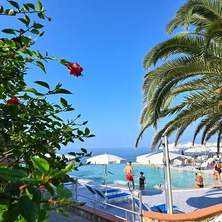 Semesterpark Baia Del Silenzio 4*