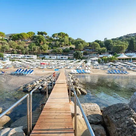 Baia Del Silenzio 4*