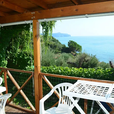 Baia Del Silenzio 4* Pisciotta