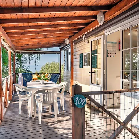 Baia Del Silenzio Prázdninový areál 4*